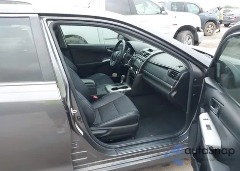 2014 Toyota Camry Se z USA, uszkodzony, nr VIN 4T1BF1FK1EU374828